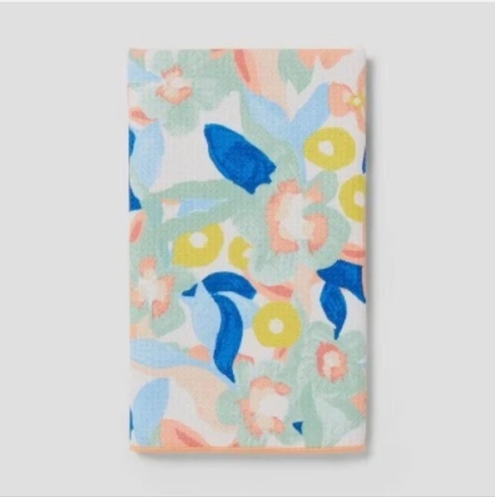 Room Essentials NWT 3pc Waffle Texture Hand Towel Set In Floral/Splatter/Hounds - Picture 3 of 10